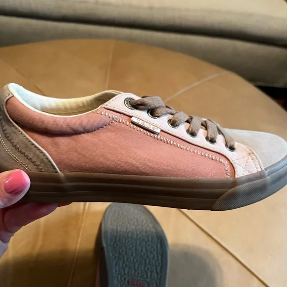 Taos canvas shoes - Picture 2 of 6